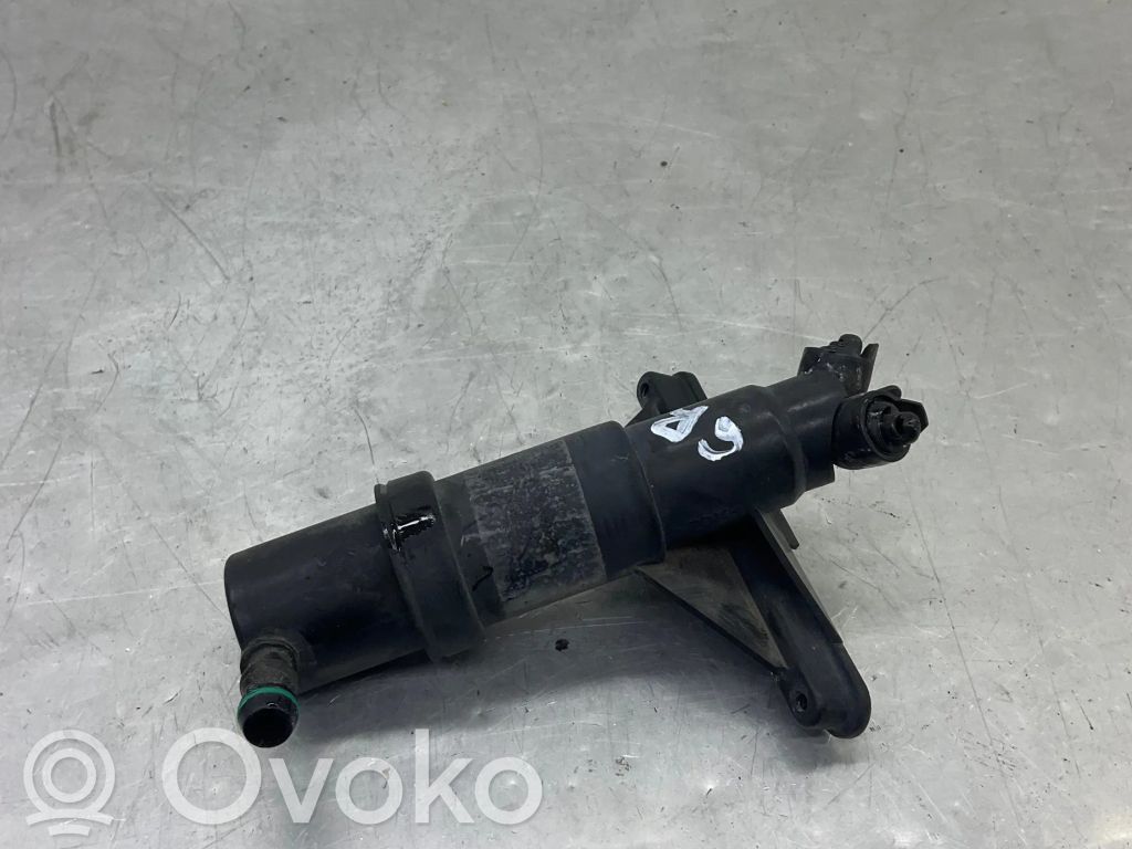 Headlight washer spray nozzle   180907,08121