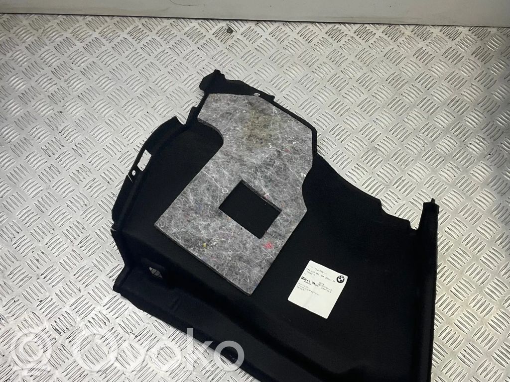 BMW 5 E60 E61 Trunk/boot side trim panel 