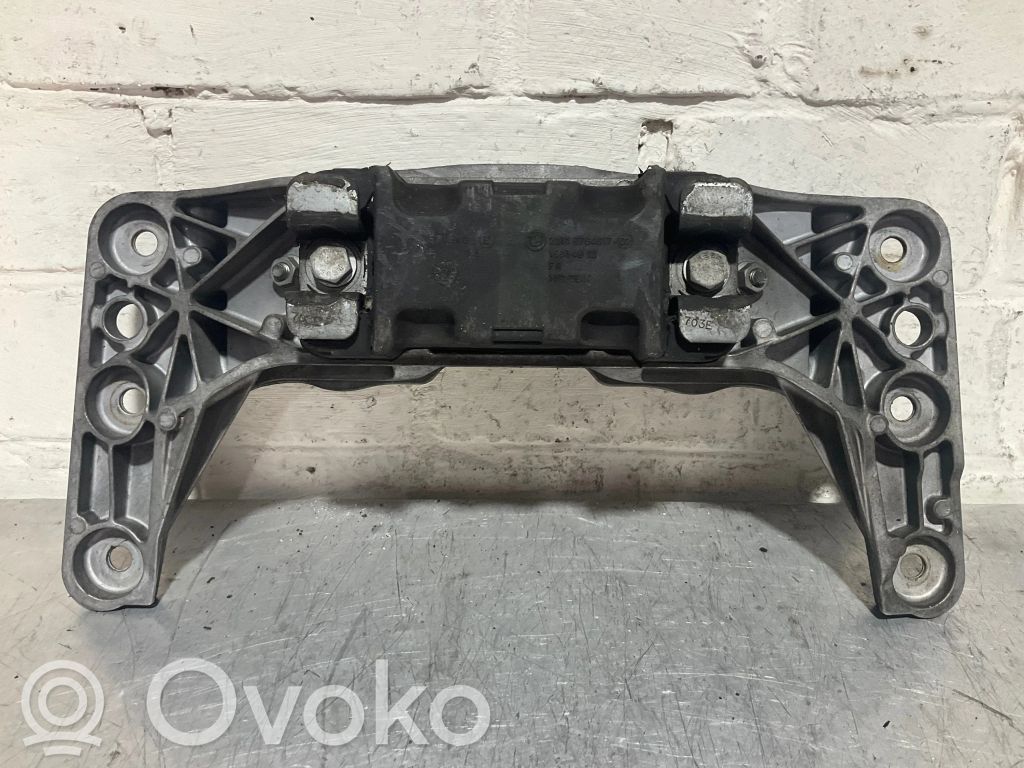 BMW 5 E60 E61 Gearbox mounting bracket 