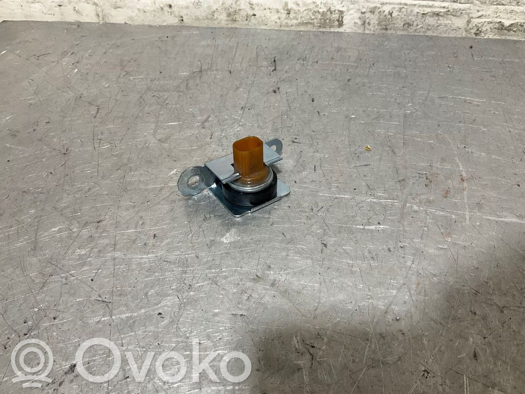 BMW 5 E60 E61 Acceleration sensor 