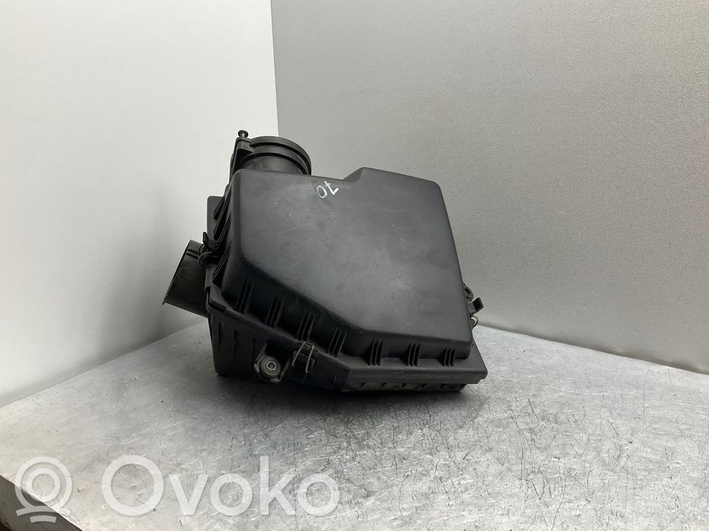 BMW 5 E60 E61 Air filter box 