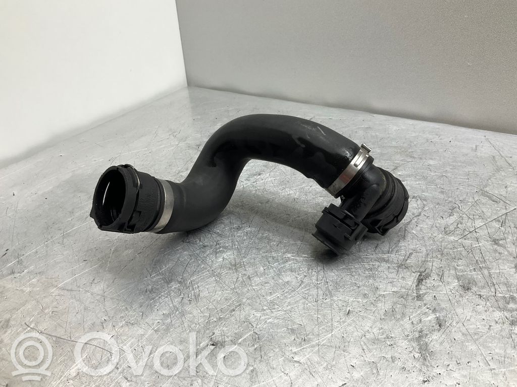 BMW X5 E70 Engine coolant pipe/hose 
