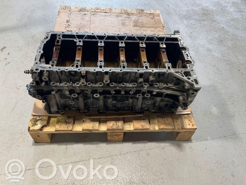 BMW 5 E60 E61 Engine block 