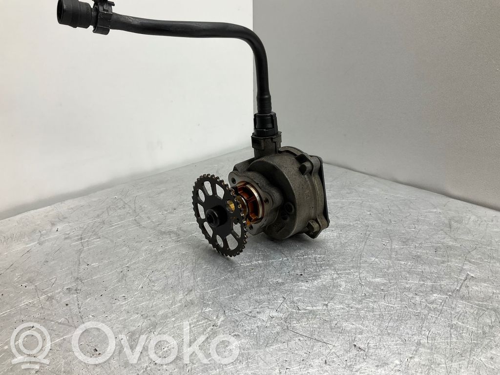BMW 3 E92 E93 Vacuum pump 