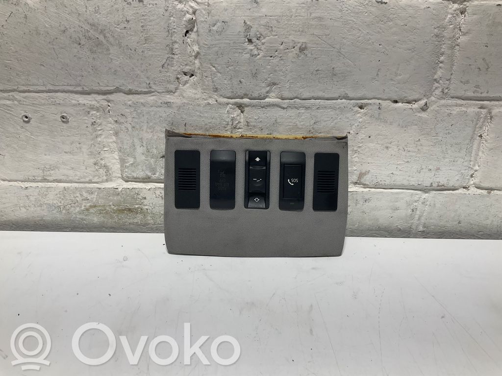 Otros repuestos del interior   7037685