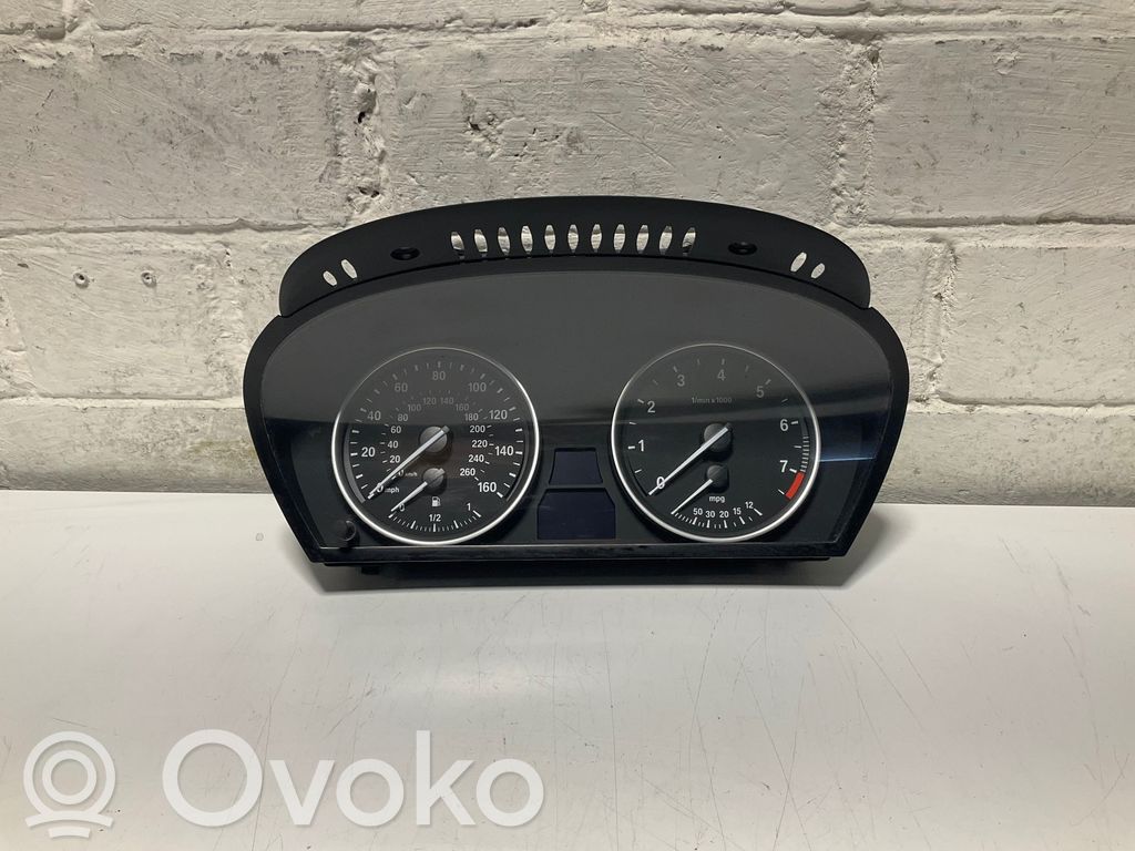 BMW X5 E70 Speedometer (instrument cluster) 