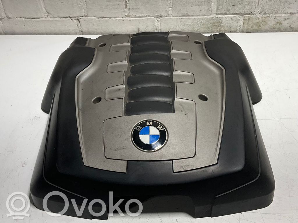 BMW 5 E60 E61 Variklio dangtis (apdaila) 
