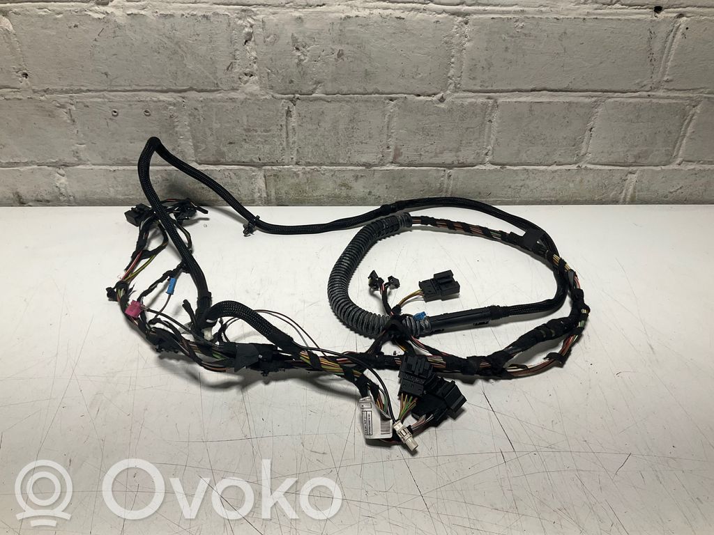 Arnés de cableado de la puerta trasera/maletero   6970830,9227240