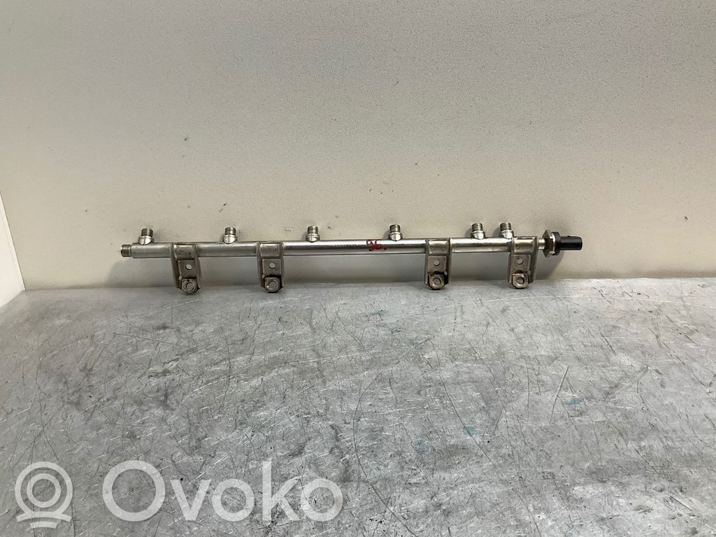 BMW 3 E92 E93 Fuel pressure sensor 