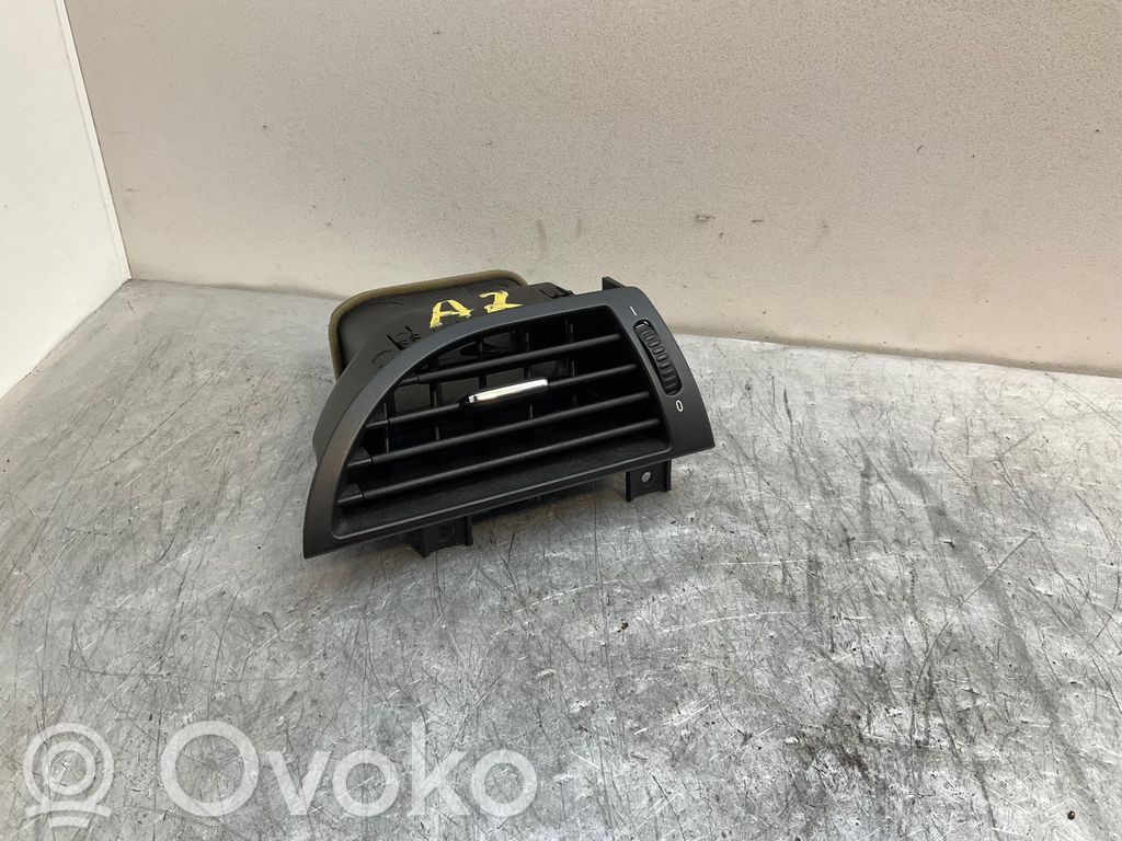 BMW 6 E63 E64 Šoninės oro grotelės 