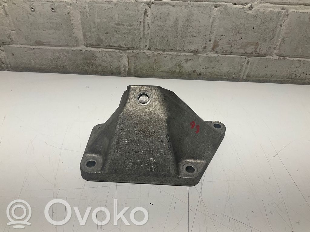 BMW 6 F06 Gran coupe Engine mounting bracket 