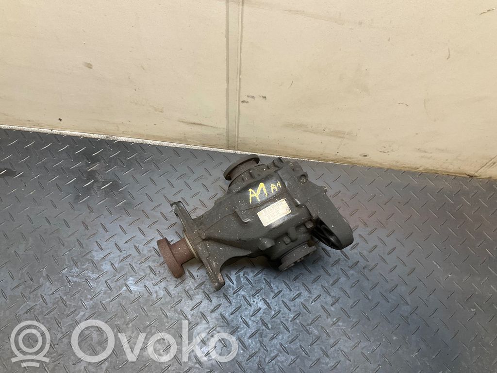 BMW 5 E60 E61 Galinis reduktorius 