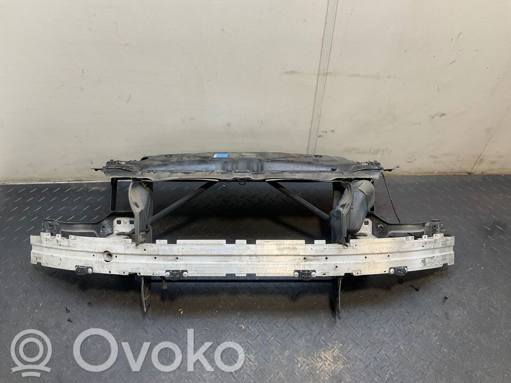 BMW 5 E60 E61 Балка передний бампера 