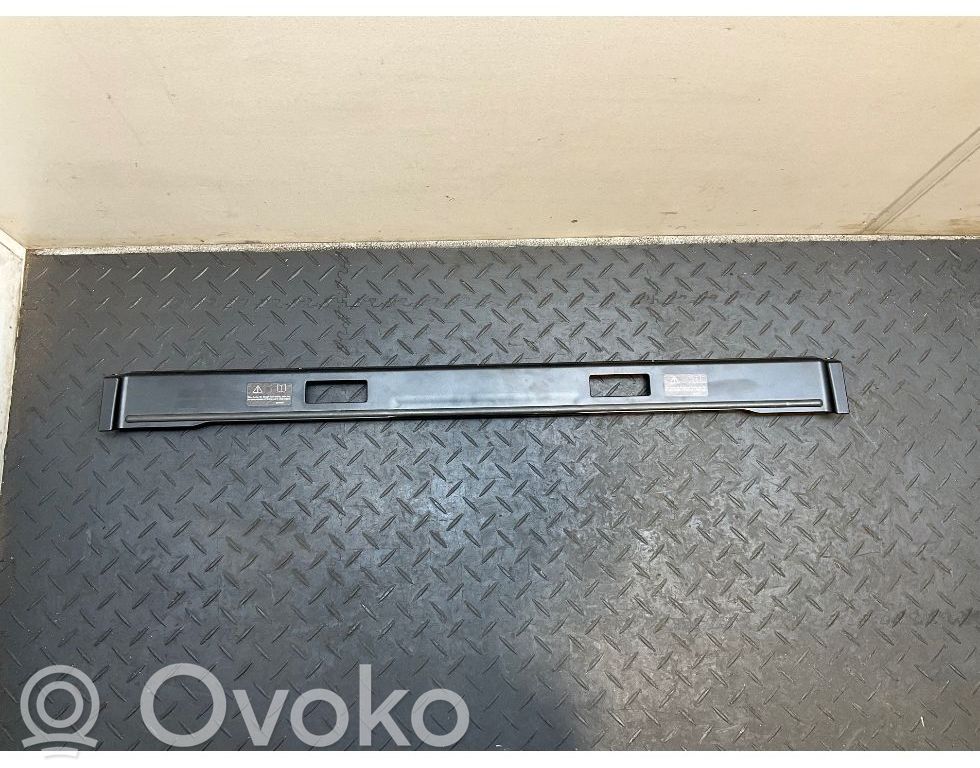BMW 5 E60 E61 Cable / manija del asiento trasero 