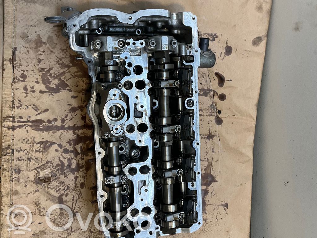BMW 7 F01 F02 F03 F04 Engine head 