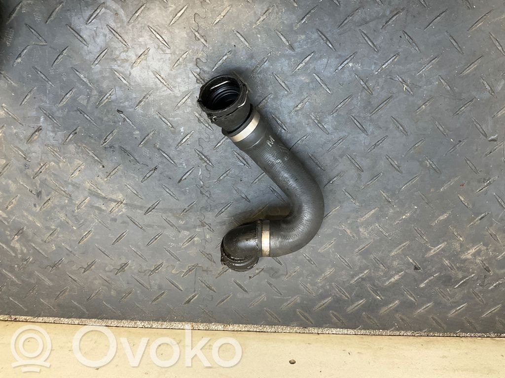 BMW 5 E60 E61 Engine coolant pipe/hose 