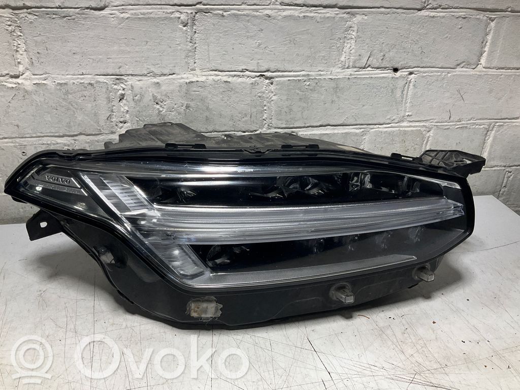 Volvo XC90 Scheinwerfer 