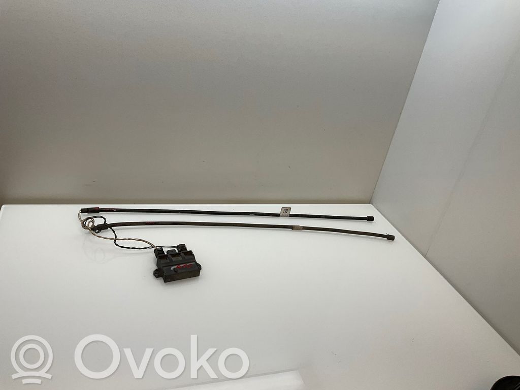 BMW X3 F25 Trunk lid opening control unit 