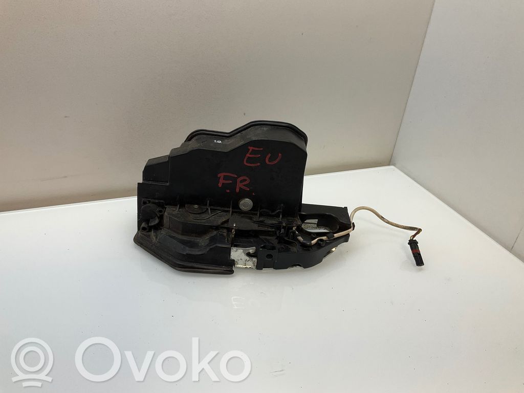 BMW 7 F01 F02 F03 F04 Etuoven lukko 
