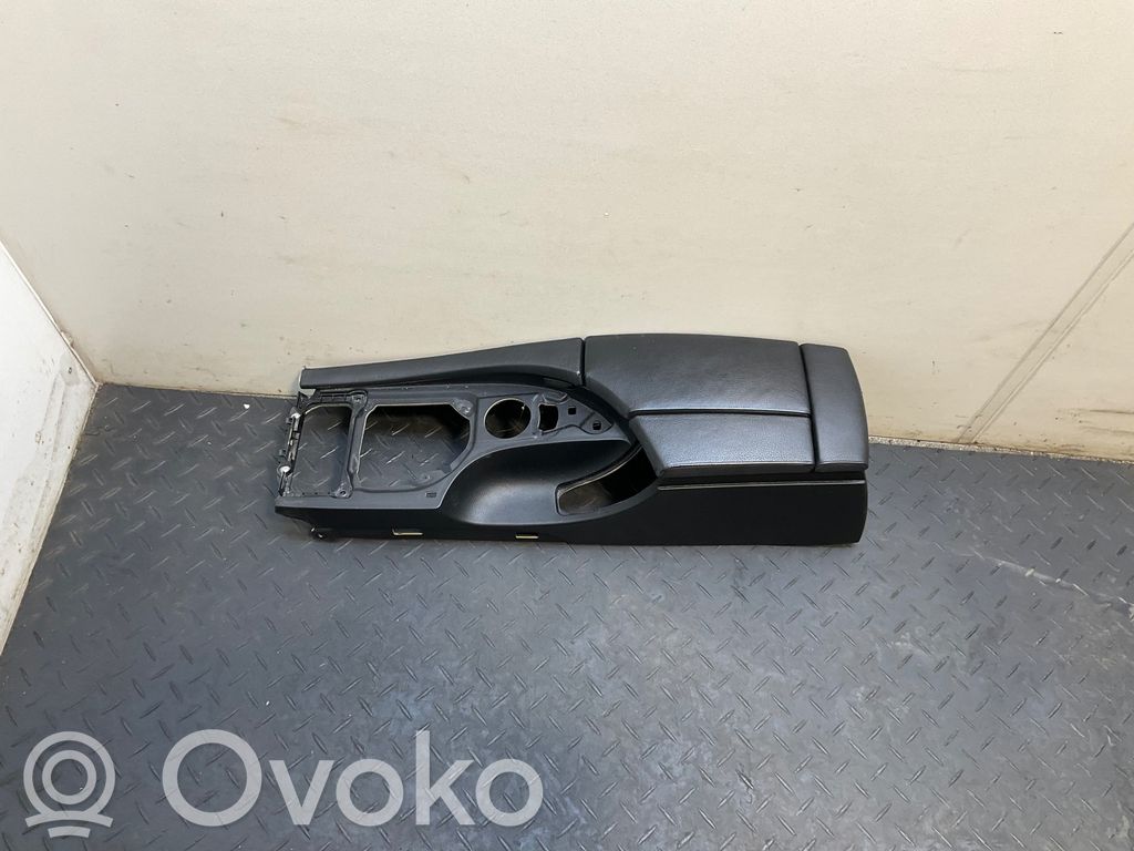 Armrest   7034086,7060013,72758413
