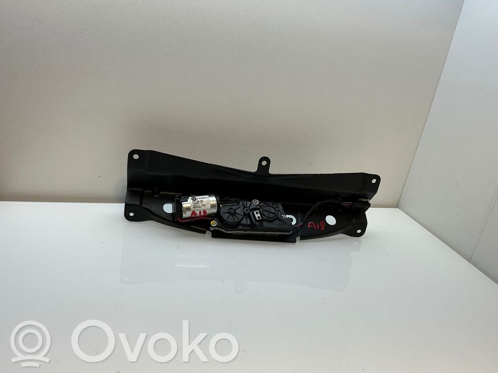 Tailgate/trunk/boot lock/catch/latch   7233909,16367210,977706