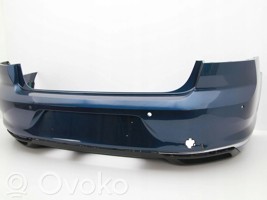 Volkswagen PASSAT B8 Parachoques 