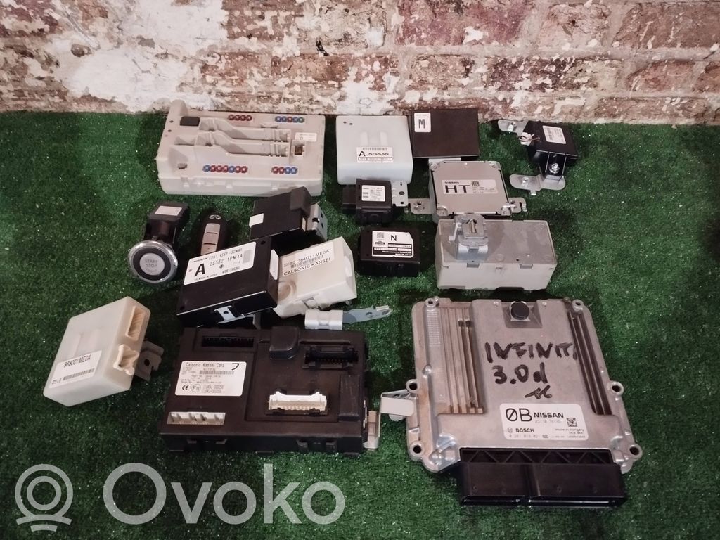 Infiniti Q70 Y51 Engine control unit/module 