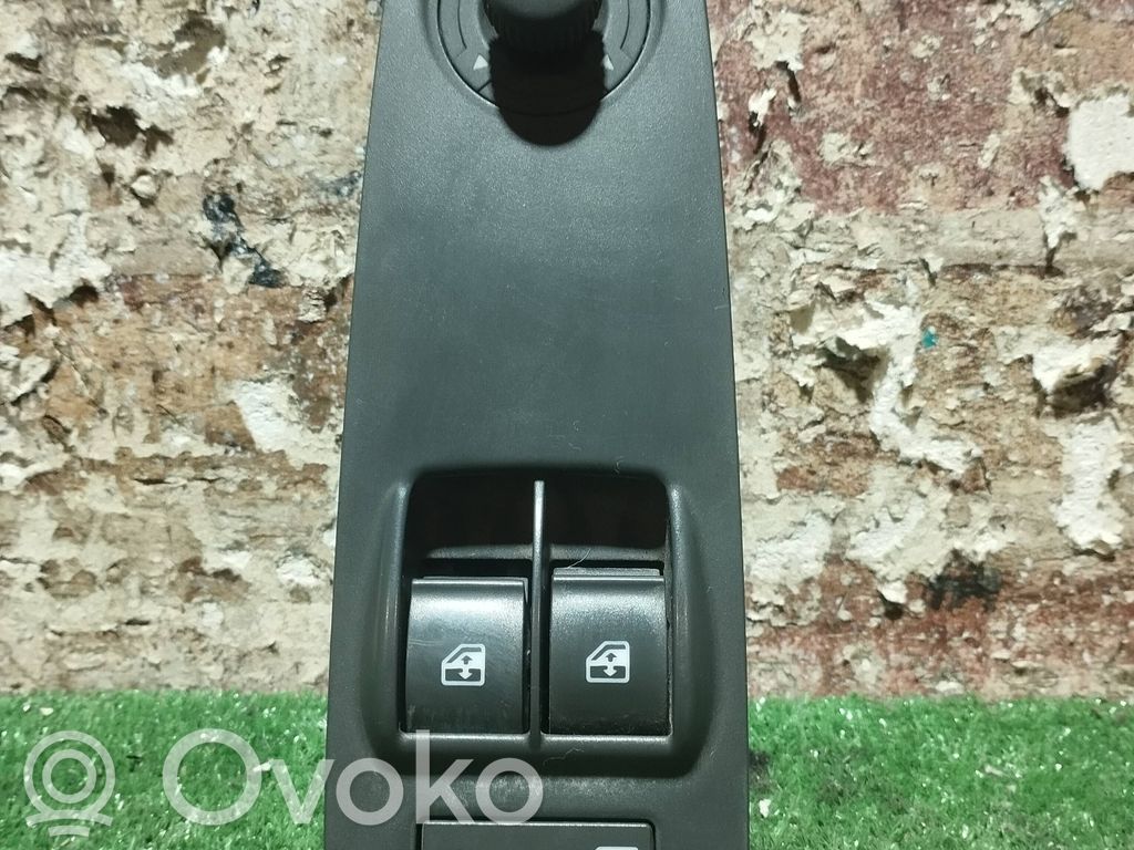 Peugeot Boxer Electric window control switch 