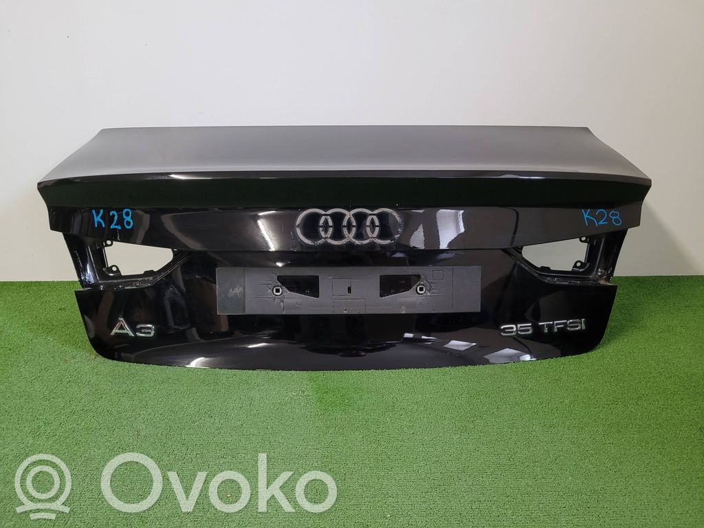 Audi A3 S3 8V Takaluukun/tavaratilan kansi 