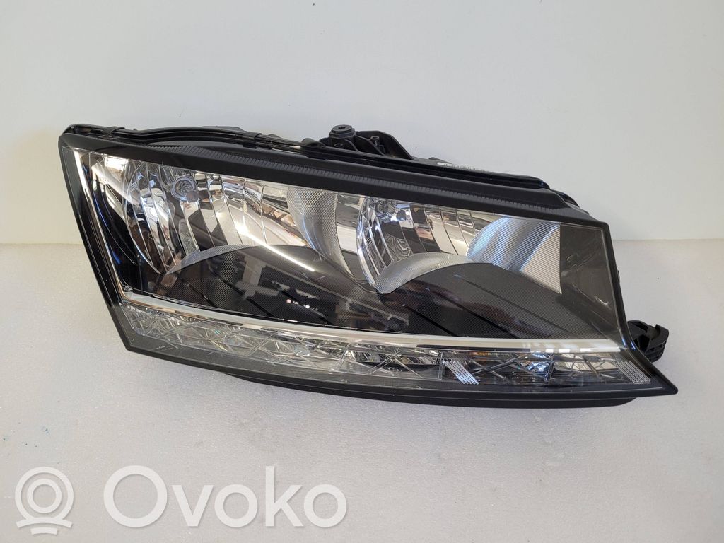 Skoda Fabia Mk3 (NJ) Faro/fanale 