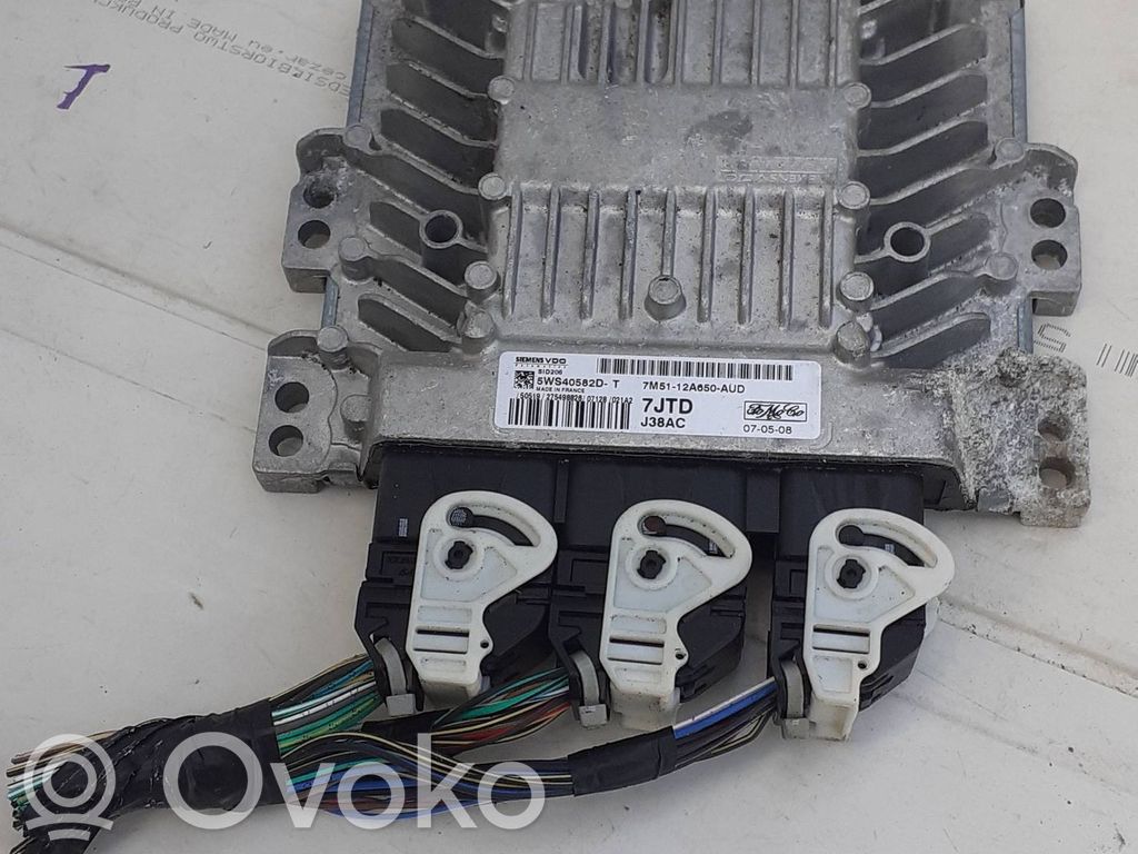 Ford C-MAX I Engine control unit/module ECU 
