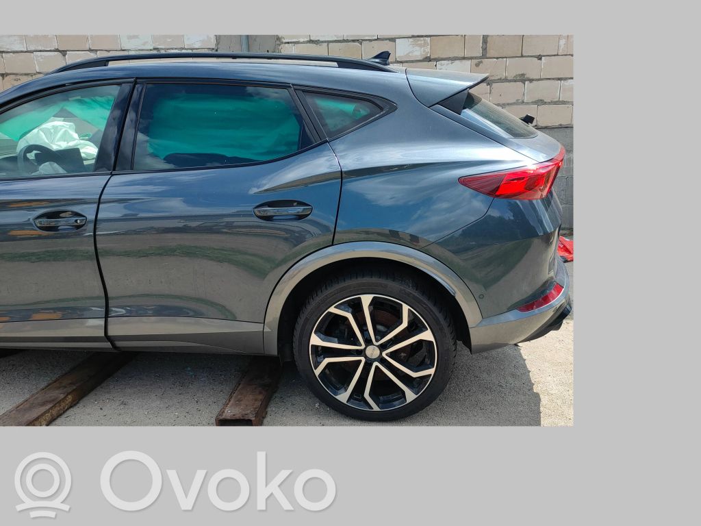 Cupra Formentor Rear side window 