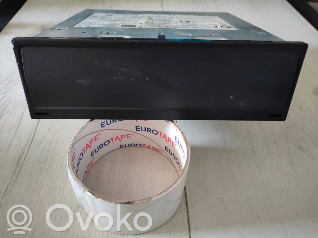 Volkswagen Golf VIII Stacja multimedialna GPS / CD / DVD 