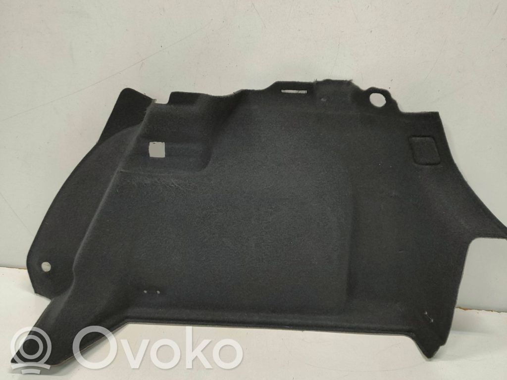 Seat Leon (5F) Tavaratilan sivuverhoilu 
