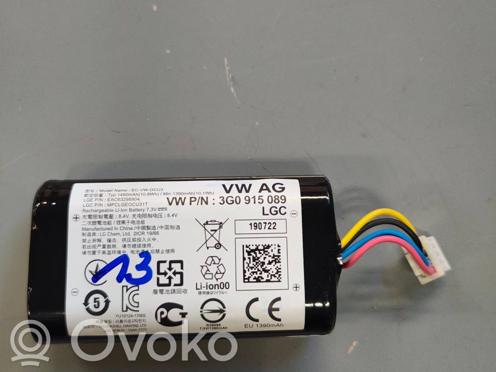Audi Q3 F3 SOS control module 