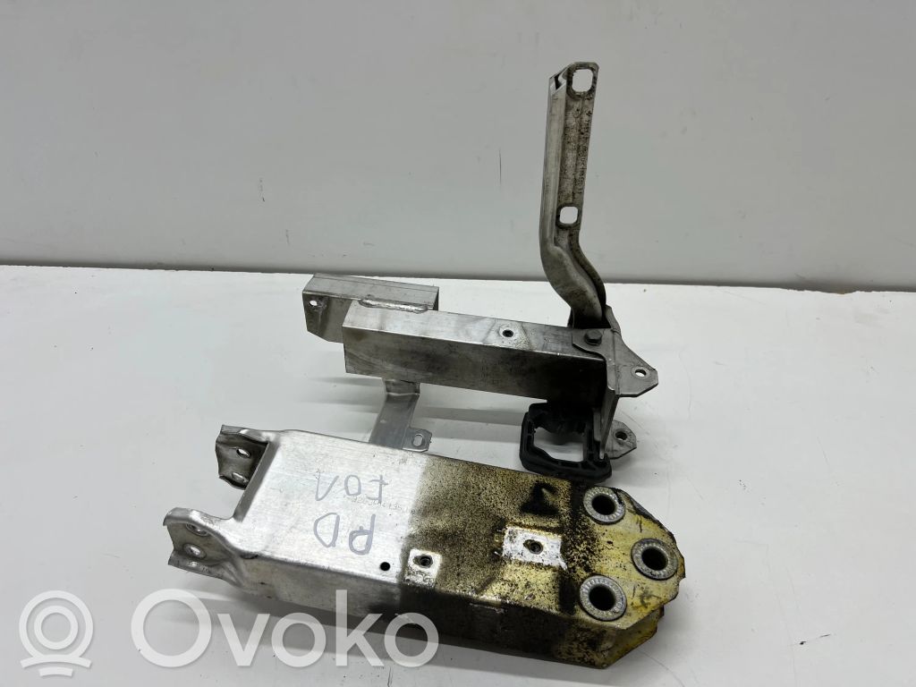 BMW 7 F01 F02 F03 F04 Boczny panel mocowania chłodnicy 