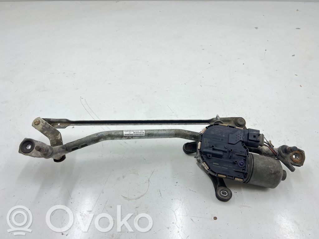 Volvo V40 Front wiper linkage and motor 
