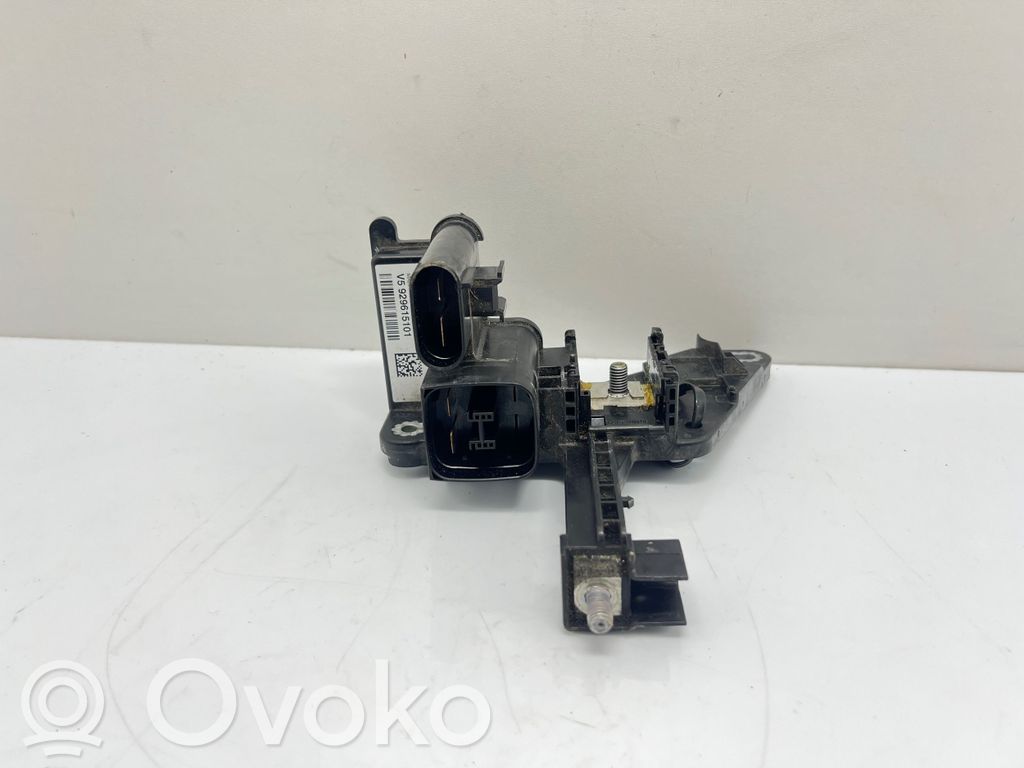 BMW 2 F22 F23 Przekaźnik sterujący prądem 