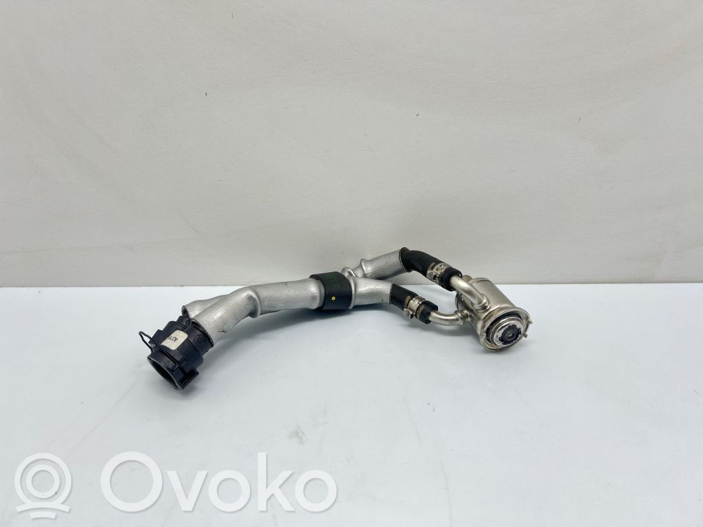 BMW 5 G30 G31 G38 Fuel injector 