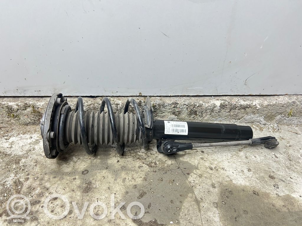 BMW 2 F22 F23 Ansamblu amortizor cu arc față 