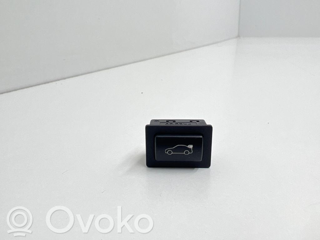 BMW 5 F10 F11 Tailgate opening switch 