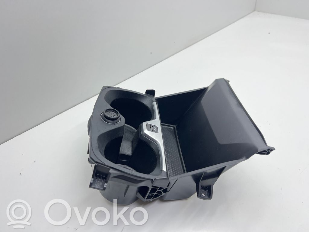 BMW 2 F44 Portavasos 