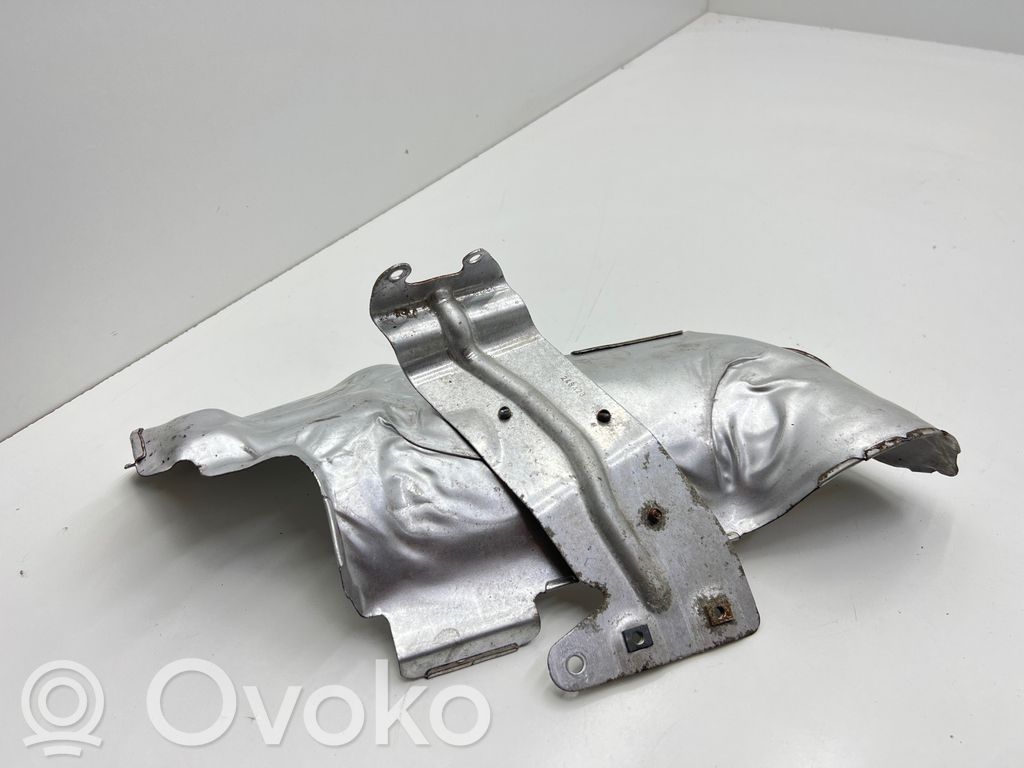 BMW 2 F44 Heat shield in engine bay 