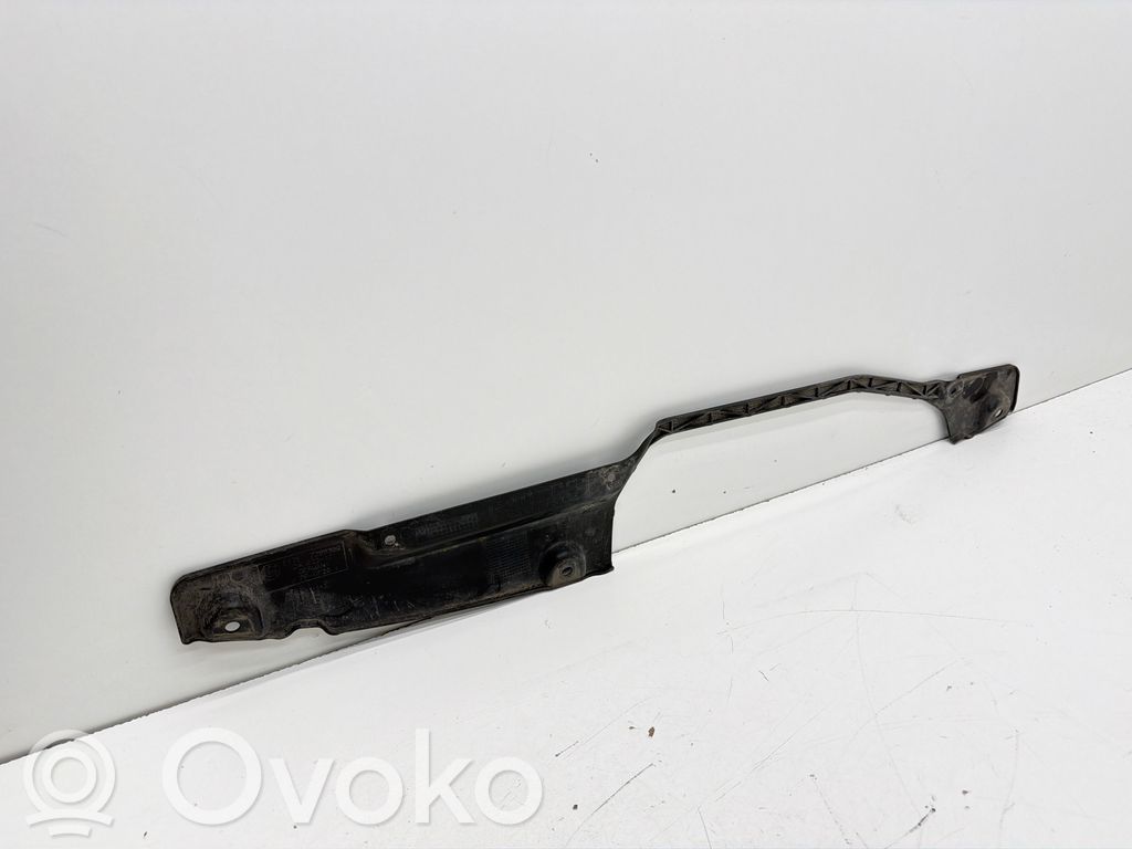 BMW 5 G30 G31 G38 Placa protectora/plataforma del parachoques delantero 