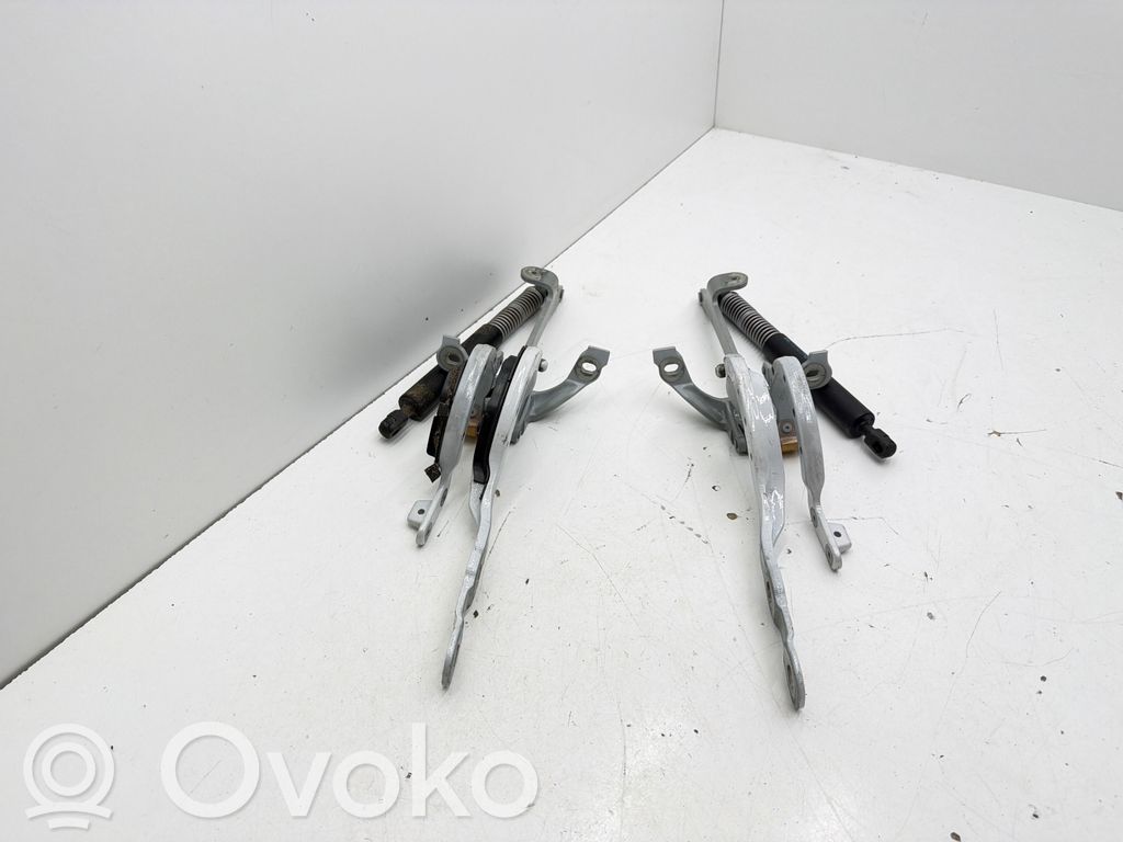 BMW 5 G30 G31 G38 Zawias klapy tylnej bagażnika 