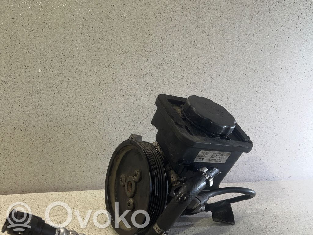 BMW X3 E83 Power steering pump 