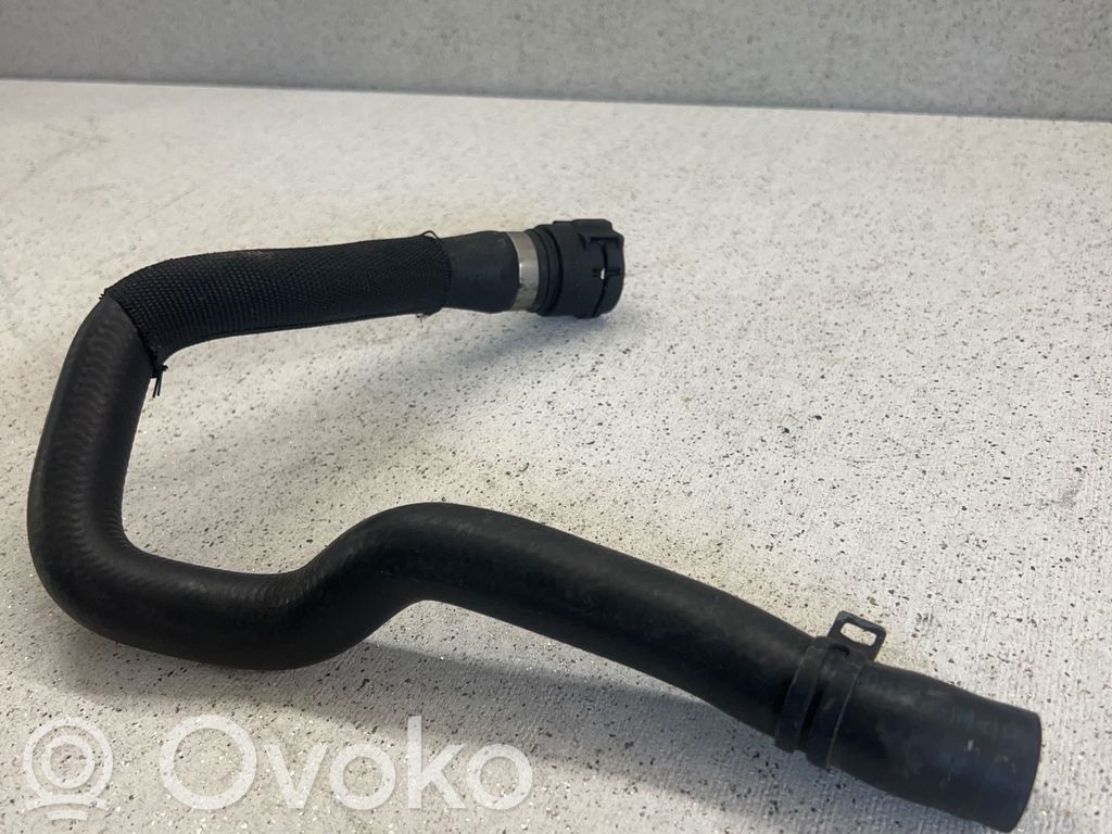 BMW X3 E83 Engine coolant pipe/hose 