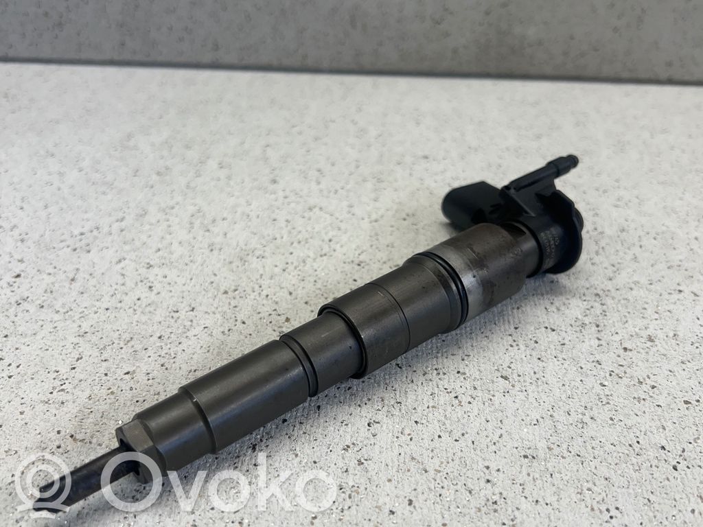 BMW 3 E90 E91 Fuel injector 