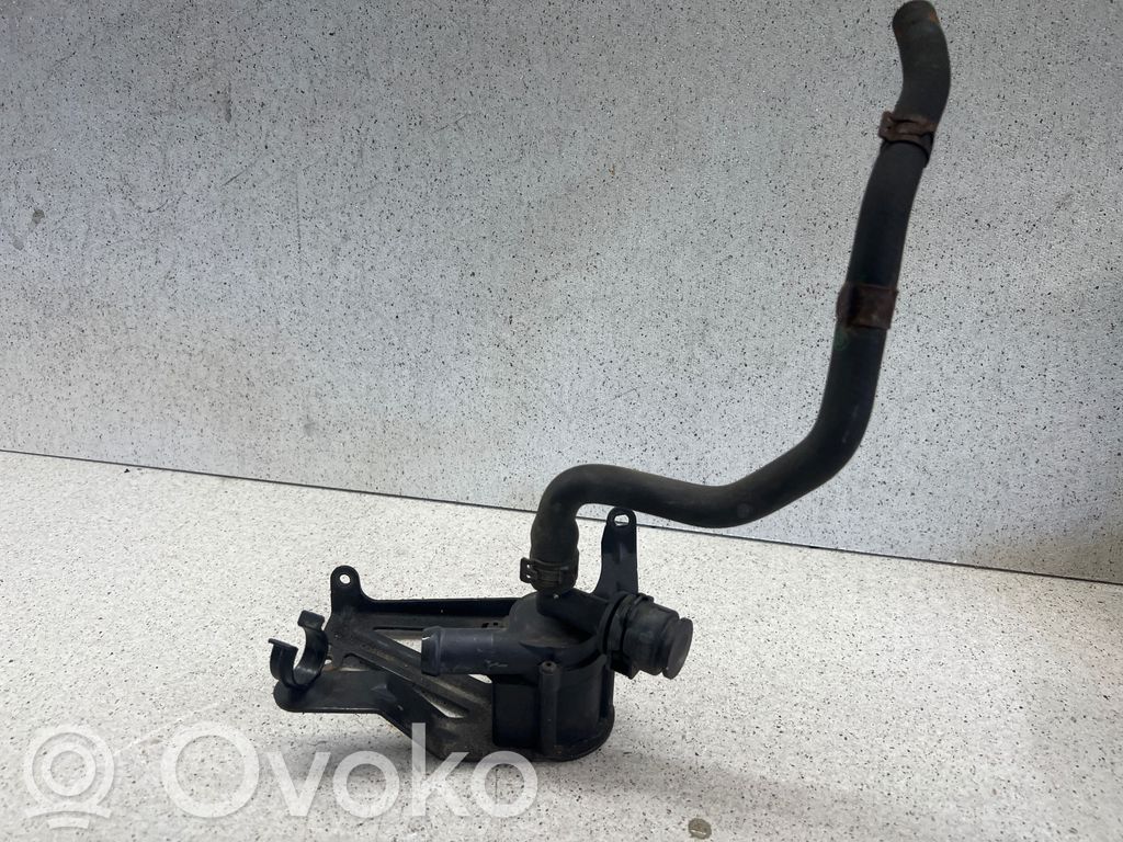 BMW 1 F20 F21 Pompa cyrkulacji / obiegu wody 