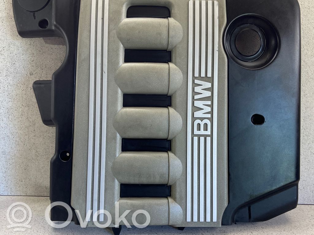 BMW 5 E60 E61 Variklio dangtis (apdaila) 